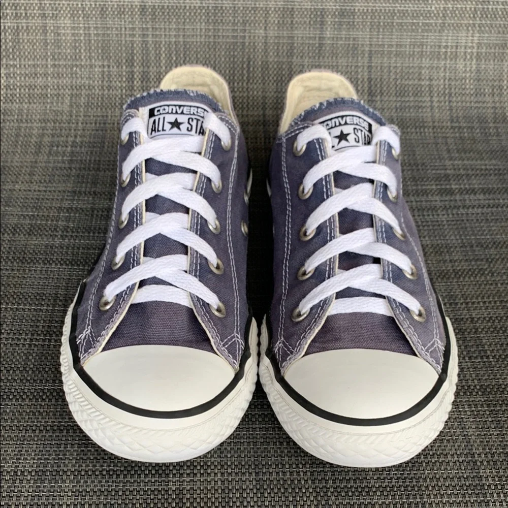 Converse Chuck Taylor All Star Classic Low top Blue Sneakers youth kids size 3